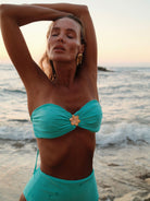 בגד ים עם תחתון גבוה